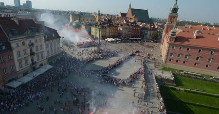 W godzinę "W" zawyły syreny w hołdzie dla powstańców