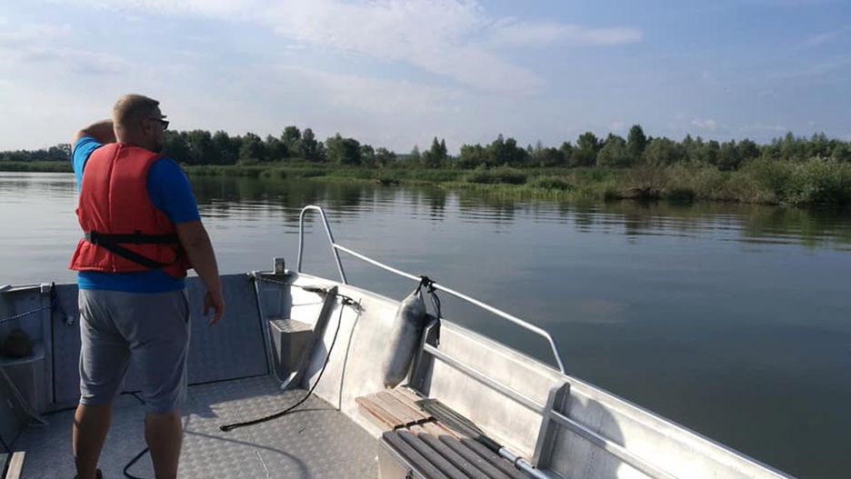 Ratownicy WOPR szukają ciała żeglarza na Jeziorze Nyskim