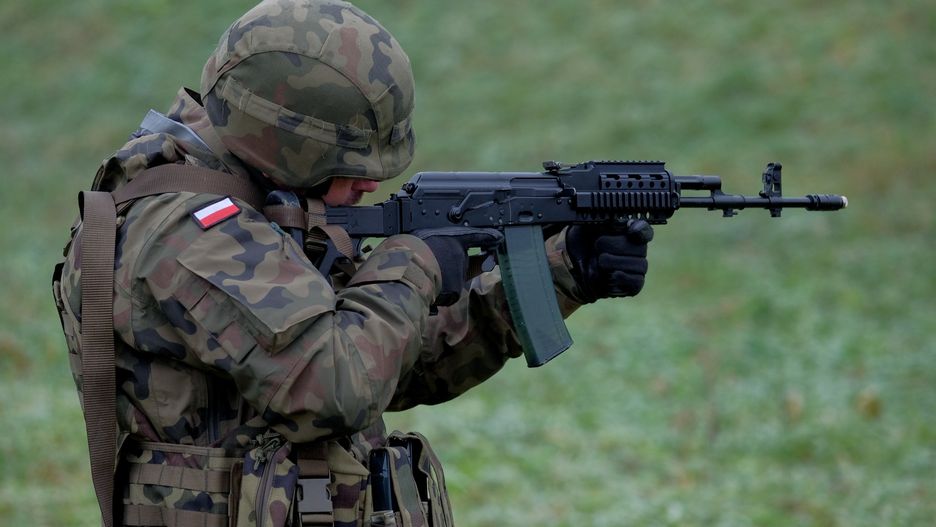 Major nadal pobiera uposażenie 