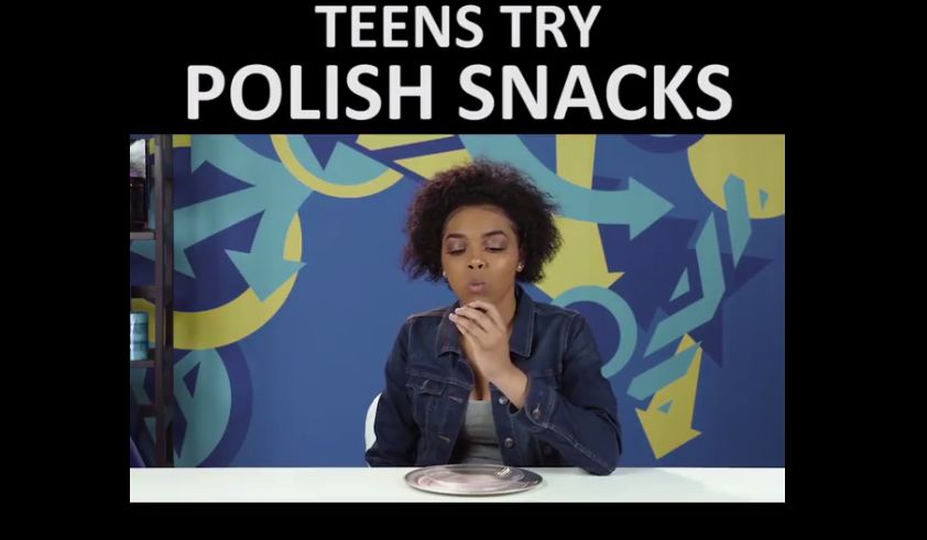 Amerykańskie nastolatki jedzą polskie przekąski. "Dlaczego to takie twarde?"