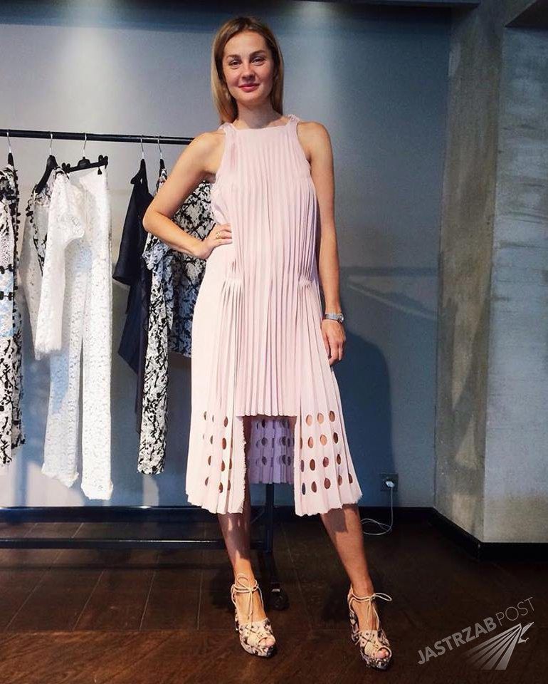 Małgorzata Socha w cielistej sukience