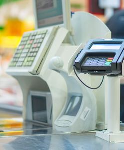 Żabka bez obsługi i kas. Remedium na niehandlowe niedziele?