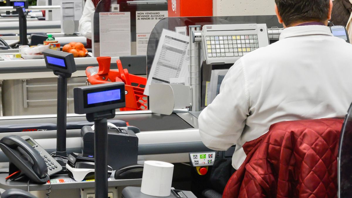 Zakazu handlu w niedziele. Minął już ponad rok od czasu, kiedy mogliśmy robić zakupy w każda niedzielę.
