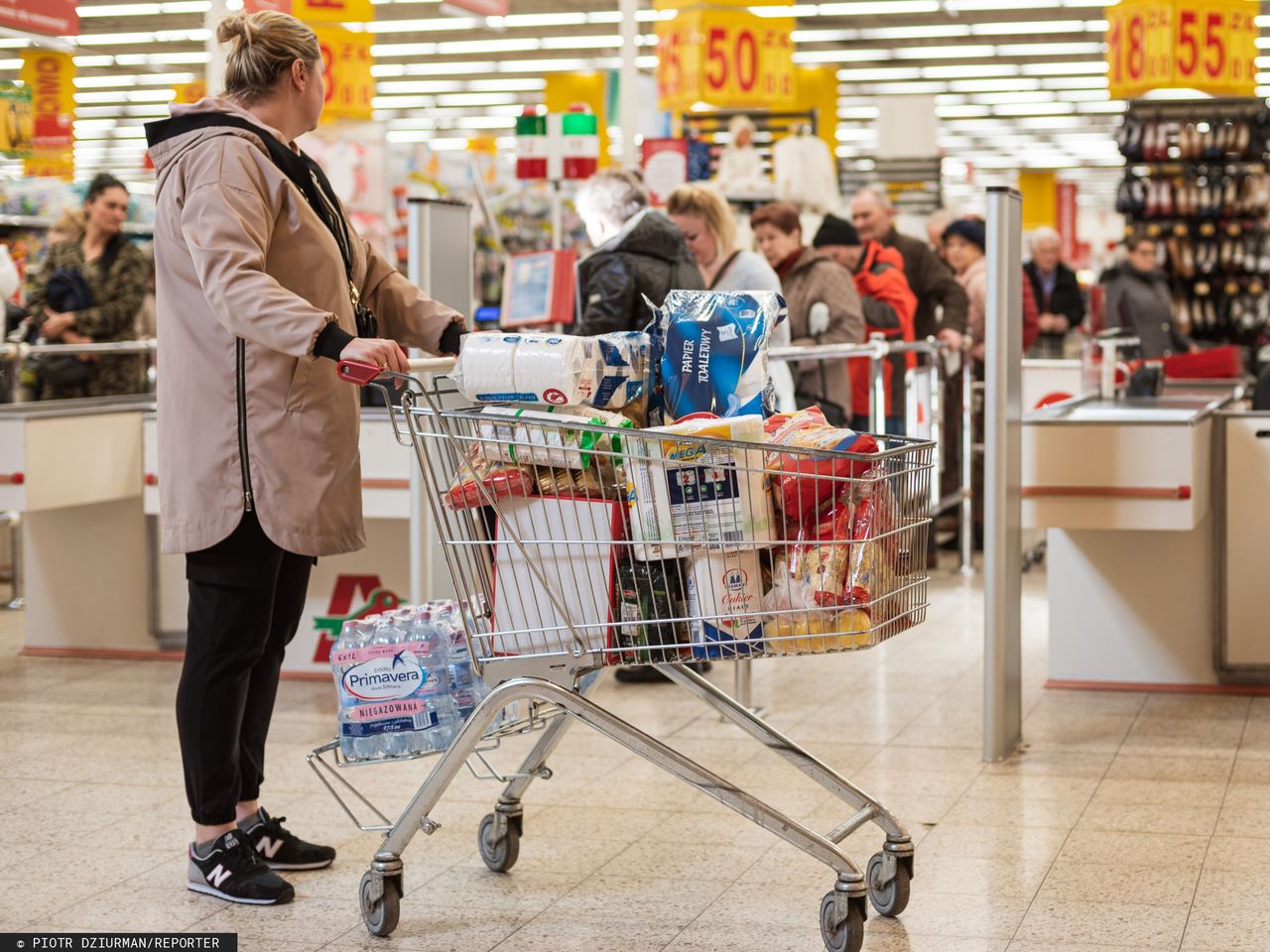 Koronawirus w Polsce. Alert RCB przypominający o zaostrzonych przepisach