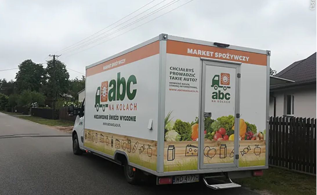 Sklepy abc jeżdżą po małych miejscowościach w siedmiu województwach 
