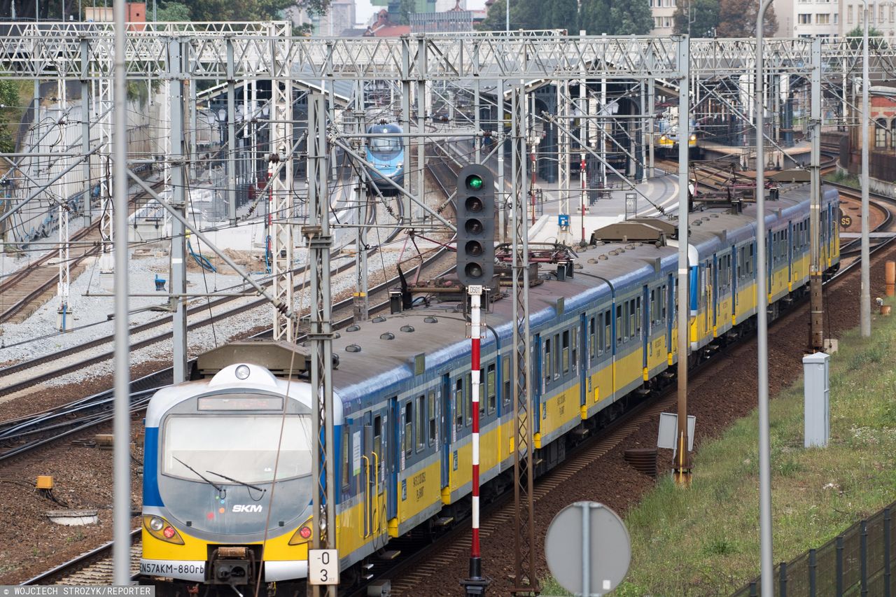 Gdańsk. Opóźnienia w kursowaniu pociągów SKM. Mężczyzna wpadł pod skład