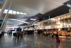 Zażartował, że ma bombę w bagażu. Dostał mandat i nie poleciał