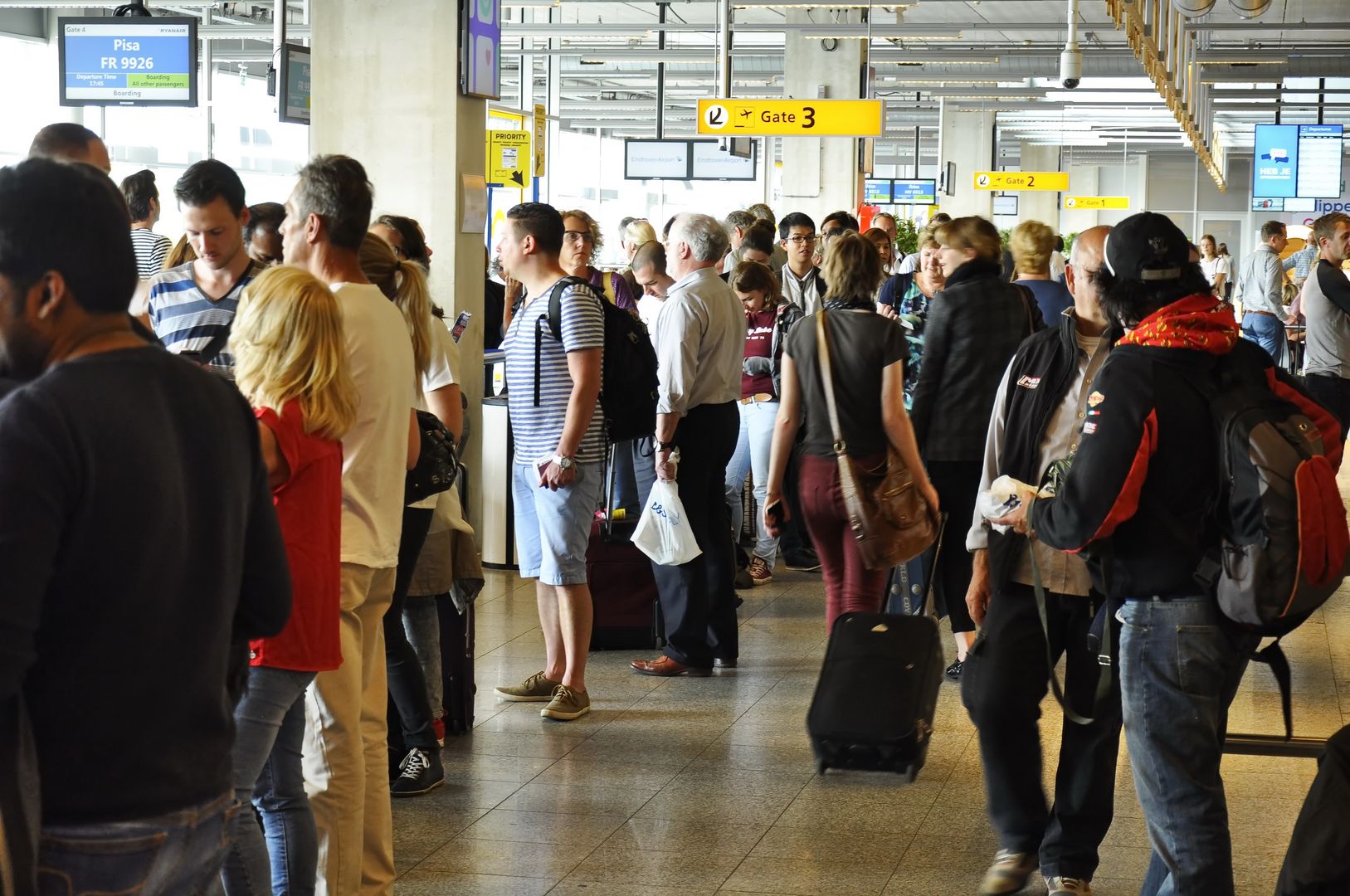 200 polskich turystów nie może wrócić z Ibizy do kraju. Czekają na lotnisku od kilkunastu godzin 