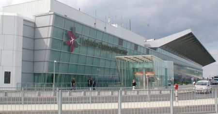 Strefa Kiss&Fly na Lotnisku Chopina już działa