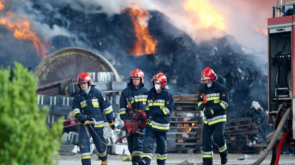 Płonące hałdy śmieci były w ubiegłym roku częstym widokiem.