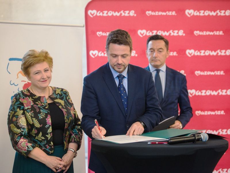 Warszawa zapowiada: koniec palenia węglem w 2023 roku