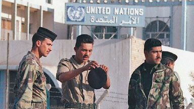 Iraccy żołnierze na ulicy w Bagdadzie