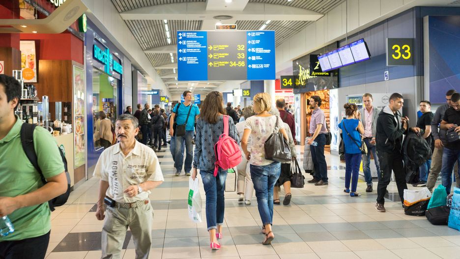Lotnisko w Bombaju uziemił jeden telefon