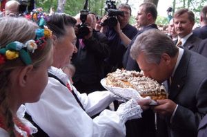 Kwaśniewski: nieobecność w referendum będzie błędem