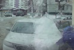 #dziejesiewmoto: zemsta na kierowcy vana i bryła lodu atakuje Skodę