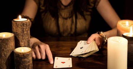 Horoskop na styczeń 2020 dla wszystkich znaków zodiaku. Sprawdź, co czeka cię w tym miesiącu