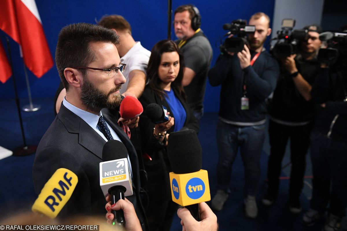 15 sierpnia – Święto Wojska Polskiego. Radosław Fogiel o Grzegorzu Schetynie: obraża pamięć Powstańców Śląskich