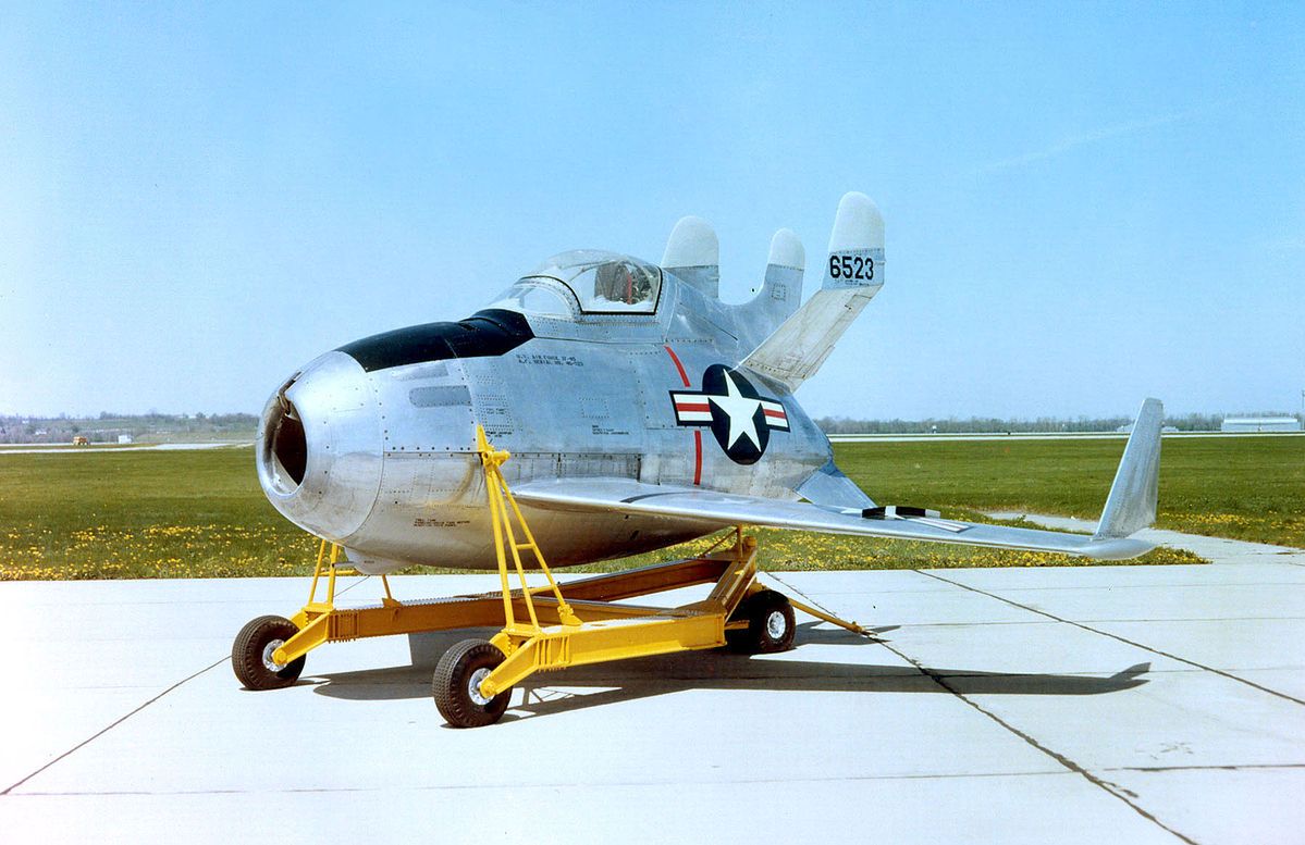 XF-85 Goblin: ten samolot miał torować Amerykanom drogę nad Moskwę