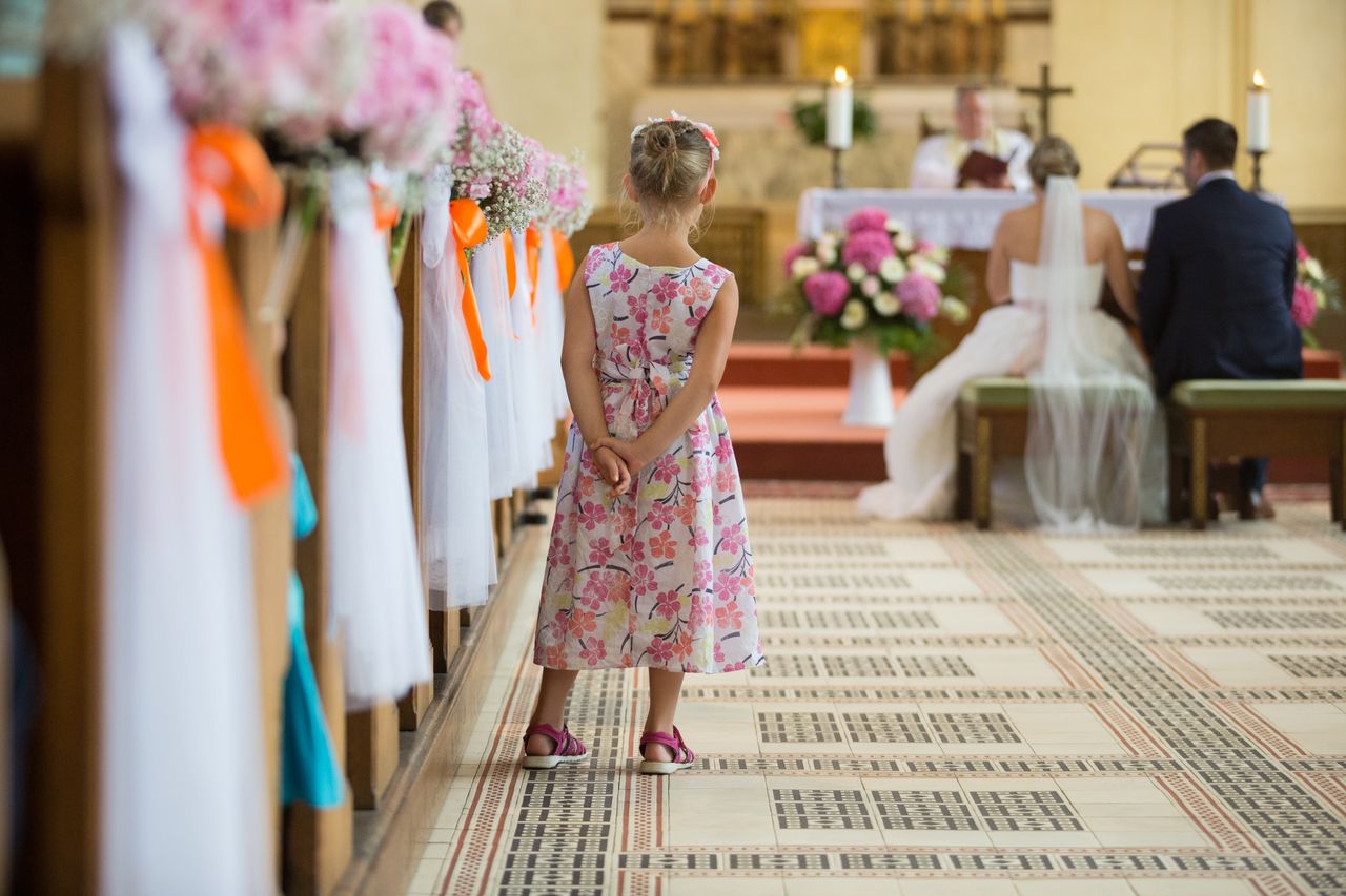 Skarbówka odpytuje nowożeńców. Szuka haków na domy weselne