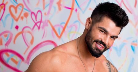 Paweł z "Love Island" poszedł w ślady Franka. Ku uciesze fanek nie zakrył wiele