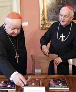 Kardynał Stanisław Dziwisz broni biskupa Jana Szkodonia. "Zarzuty boleśnie dotknęły wiele osób"