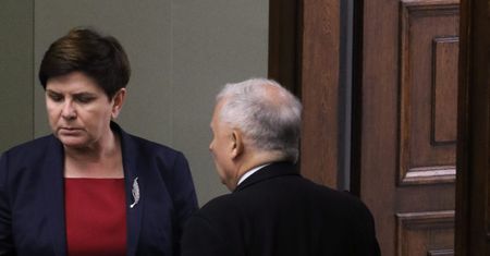 Kaczyński kontra Szydło. Wynik jest miażdżący. Sondaż