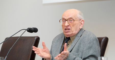 Spór o pomnik Bartoszewskiego w Sopocie. Czy to plagiat?