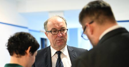"Sprzedaliśmy się Schetynie. Włodek upokorzony". SLD idzie do wyborów z PO