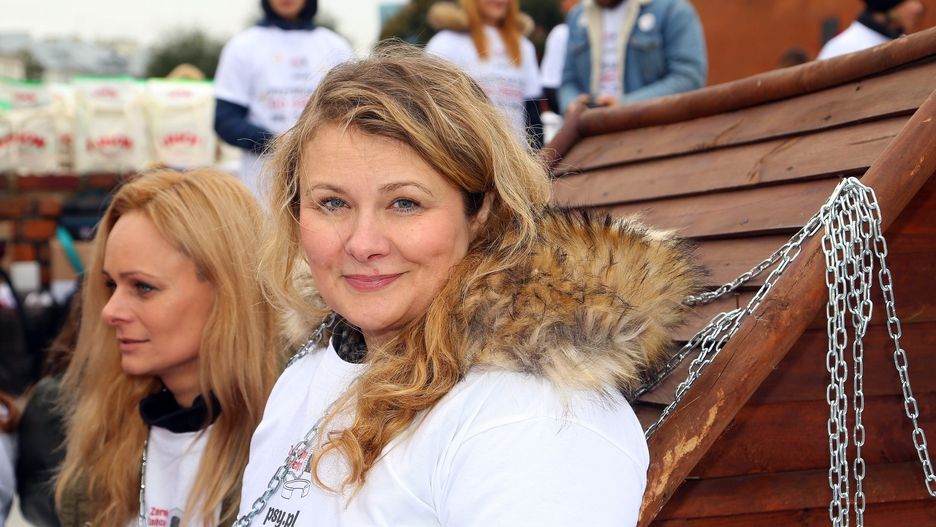 Katarzyna Piekarska podczas akcji "Zerwijmy łańcuchy"