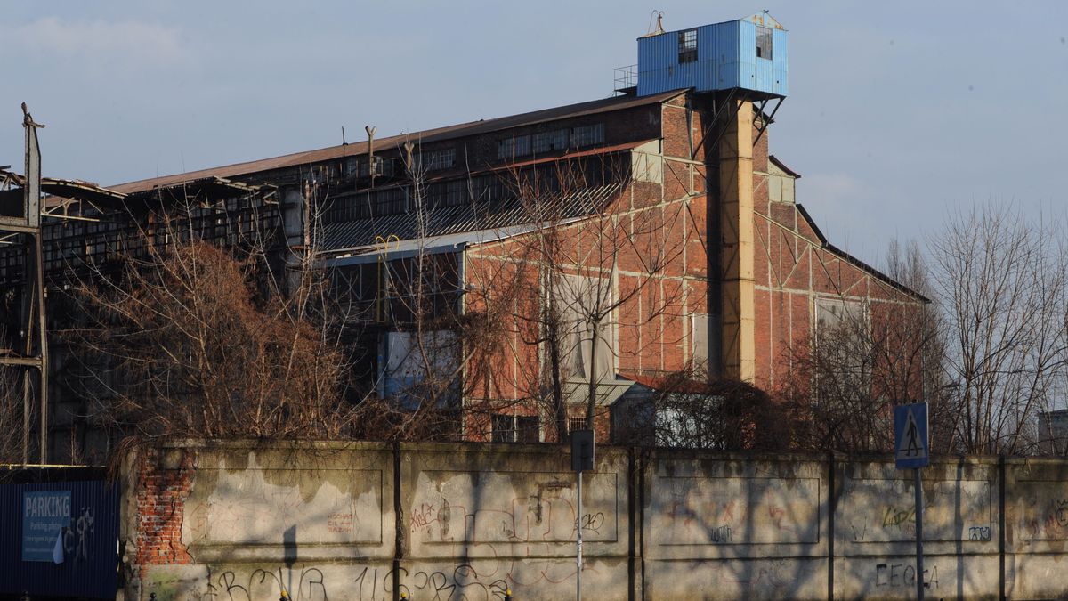 Tak wyglądał budynek Elektrowni Powiśle w 2014 roku. Dziś jest całkowicie zrewitalizowany.