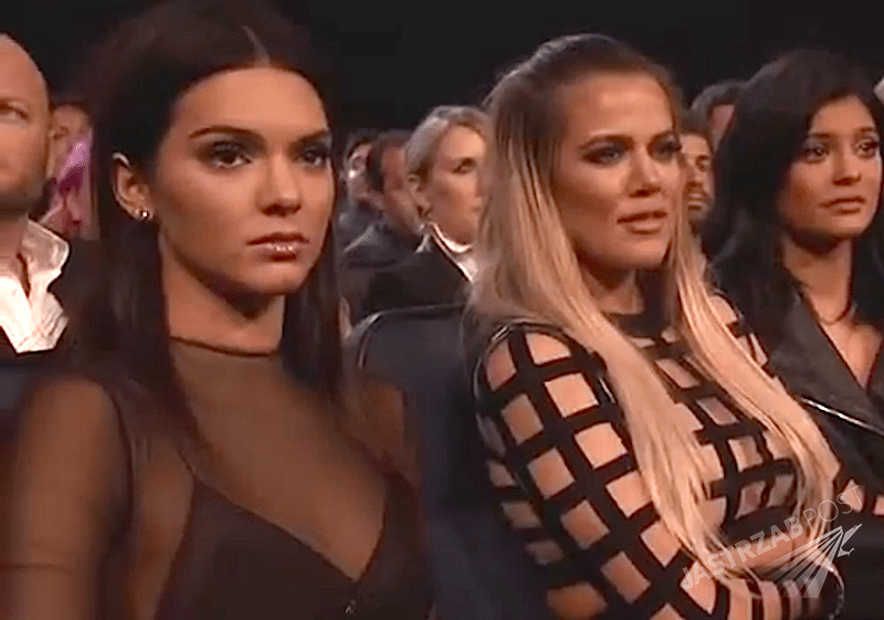 Kendall Jenner i Khloe Kardashian słuchały przemówienia Caitlyn Jenner ze łzami w oczach