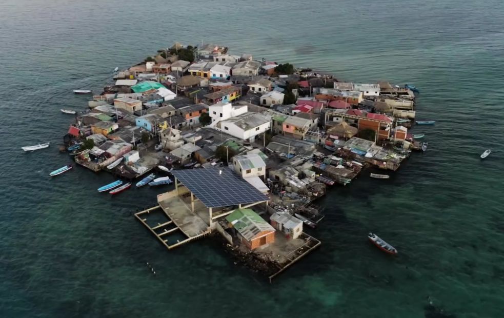 Jedyna taka wyspa na świecie. 125 000 osób na kilometr kwadratowy
