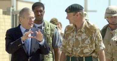 Rumsfeld: Irak będzie miał demokratyczny rząd