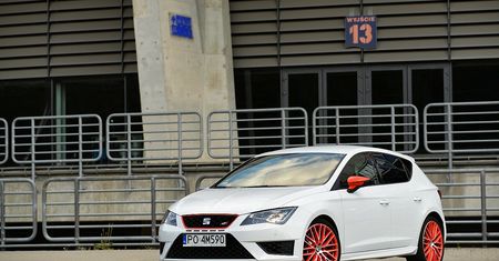 Seat Leon Cupra Orange Pack - pierwsze skrzypce
