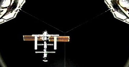Discovery przybył do ISS