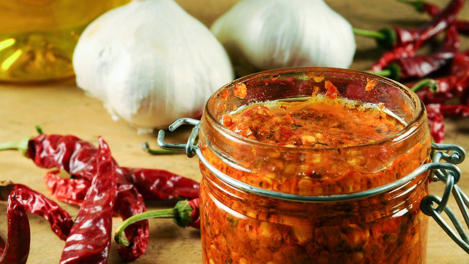 Harissa – piekielnie ostra pasta. Jak jej używać?