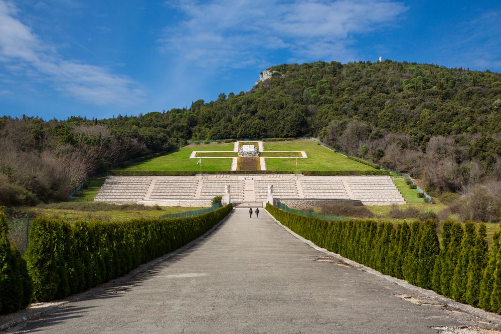 Chcą rozpocząć produkcję piwa w pobliżu cmentarza na Monte Cassino. Ambasada RP protestuje