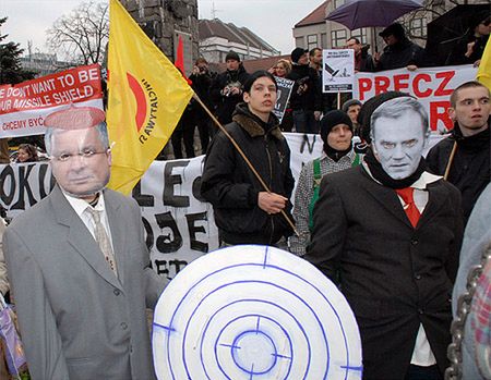 W Słupsku manifestacja przeciwko tarczy antyrakietowej
