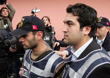 Pięć osób oskarżonych w sprawie zabójstwa dziennikarza