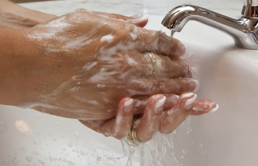 Naukowcy zdradzają najskuteczniejszy sposób mycia rąk