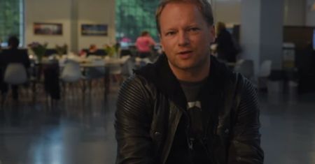 Maciej Stuhr wspiera środowisko LGBT.  "Musimy mieć poczucie swojej tożsamości, swojej siły"