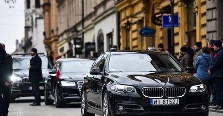 SOP. Kolizja dwóch limuzyn w sierpniu. W jednej miał jechać prezydent Andrzej Duda