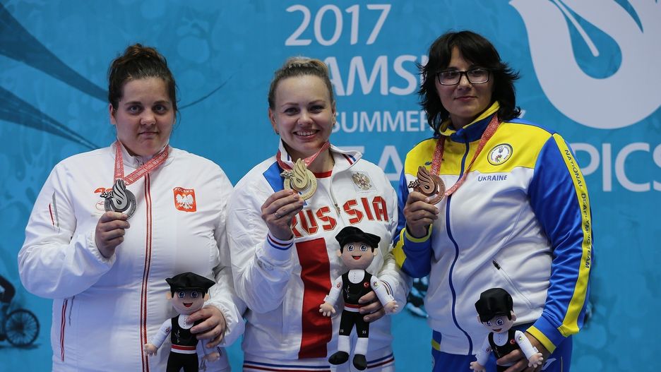 Pierwsza od lewej - Natalia Brzykcy