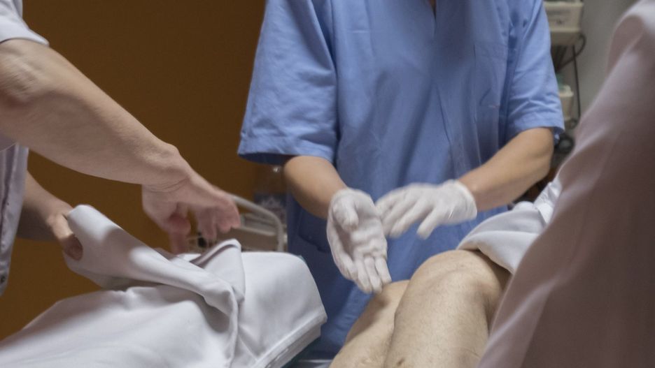 Gosia asystuje chirurgowi- urologowi