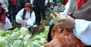 Jak wyglądało kiszenie kapusty sto lat temu? Tradycyjna receptura i pyszny smak