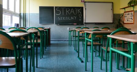 Egzamin ósmoklasisty 2019. Strajk nauczycieli zagrozi terminom testów? Harmonogram