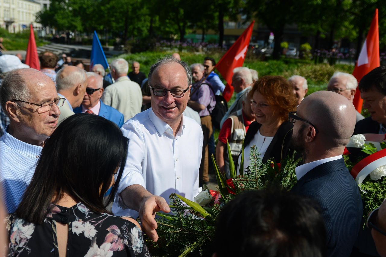 SLD idzie na ostro. Chce być bardziej "pisowski" niż PiS, ale antyklerykalny jak nikt