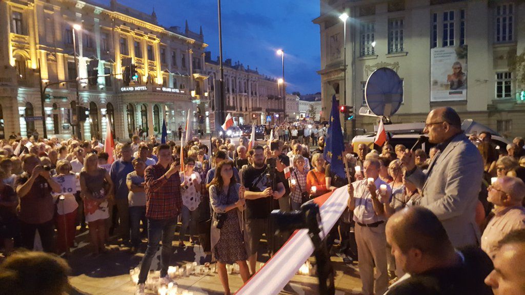 Protesty w całym kraju przeciw reformom w sądownictwie