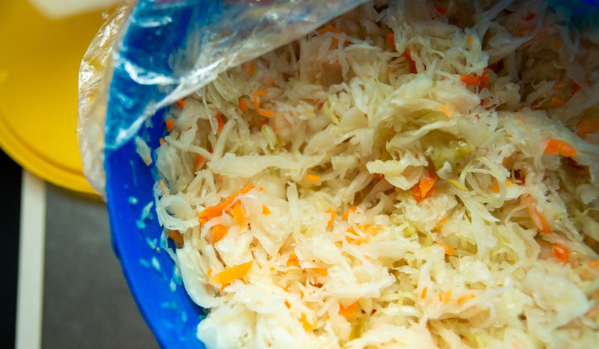 Nigdy nie płucz kiszonej kapusty w wodzie. Poważnie sobie szkodzisz