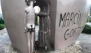 Swastyka na pomniku Pękniętego Serca w Łodzi. Jest nagroda za wskazanie sprawcy